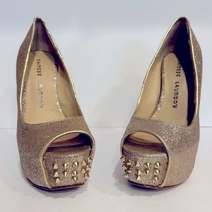 Chinese Laundry Gold Heels Sz 6